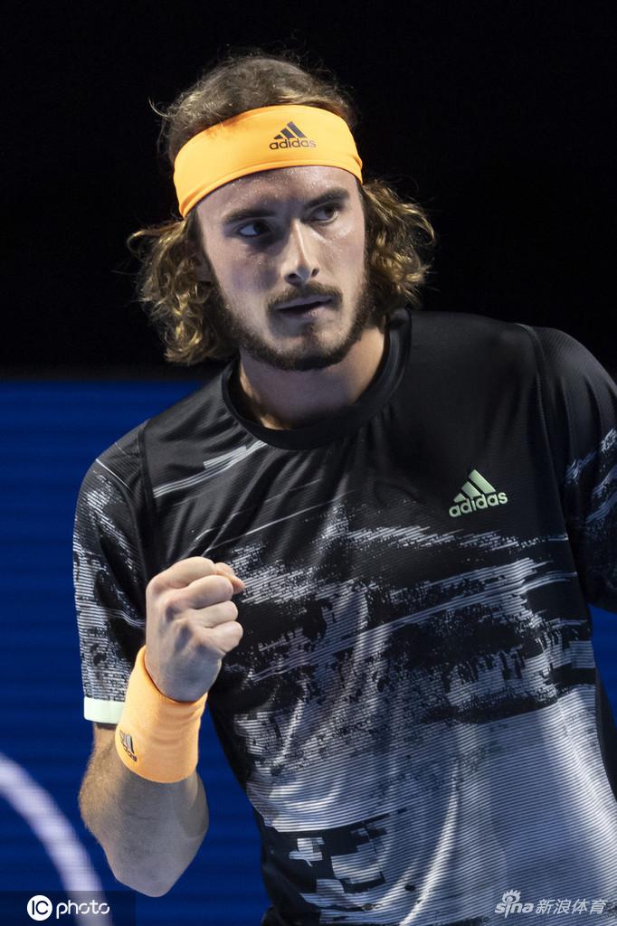 爱游戏中国-巴塞尔成功逆转，轻松晋级下一轮比赛